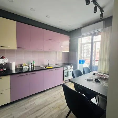 Apartamento 2-bedroom Wonder Kashari